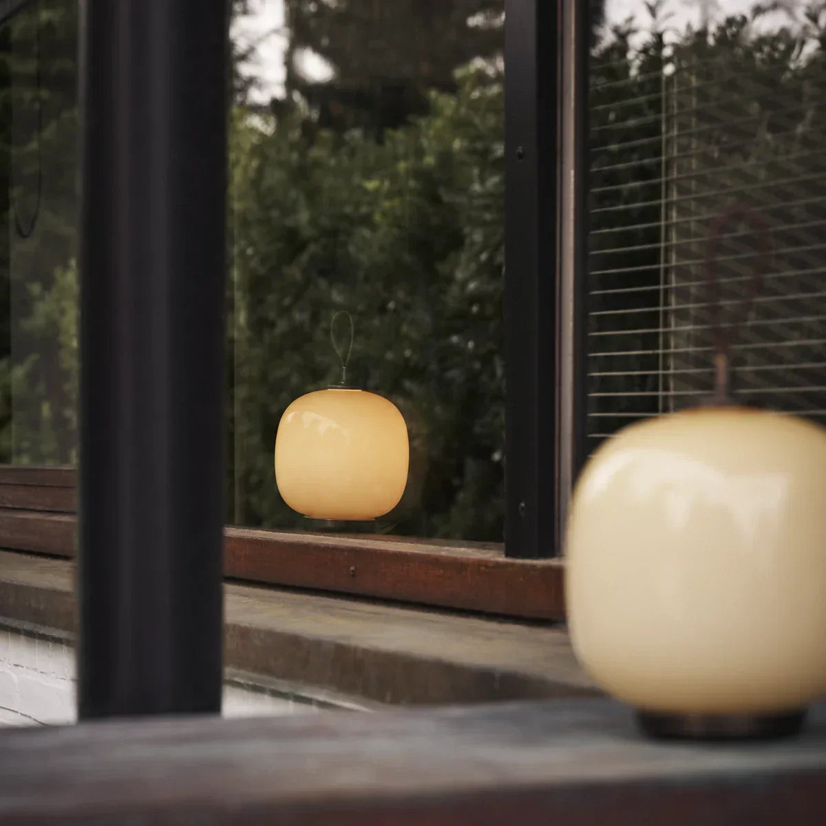 VL 45 Radiohus Portable Lamp