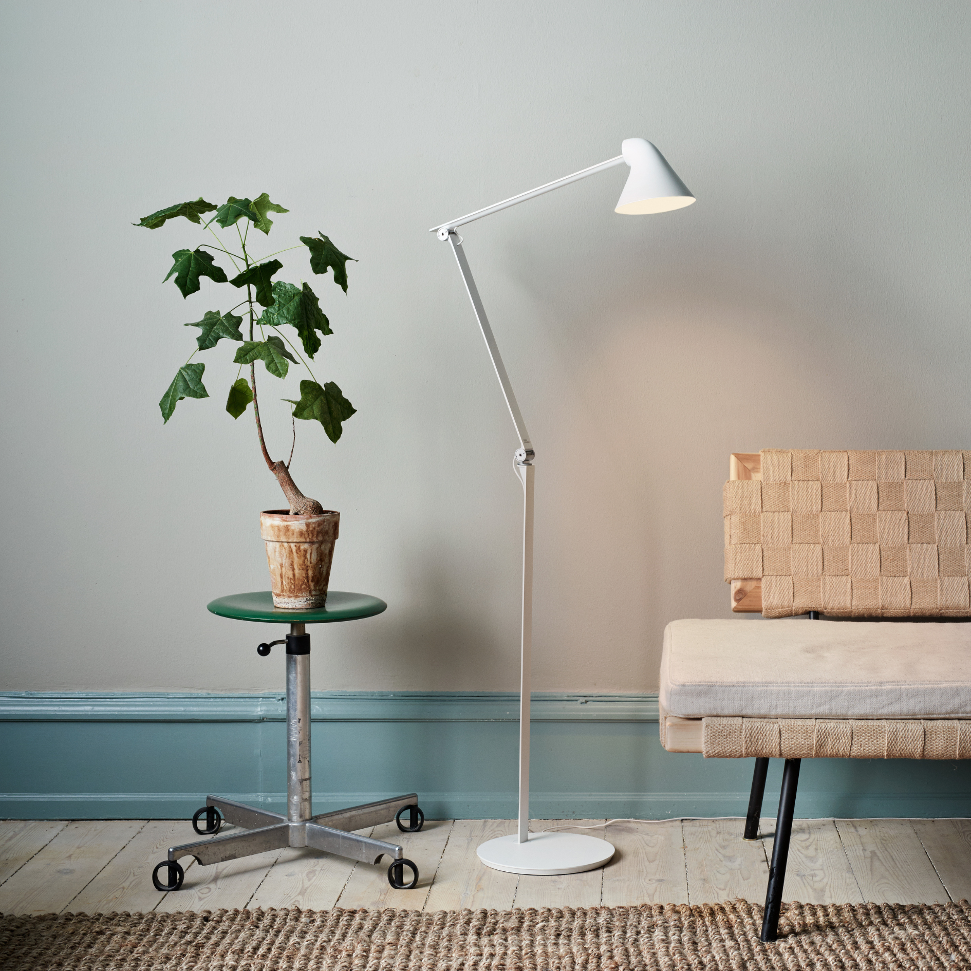NJP Floor Lamp